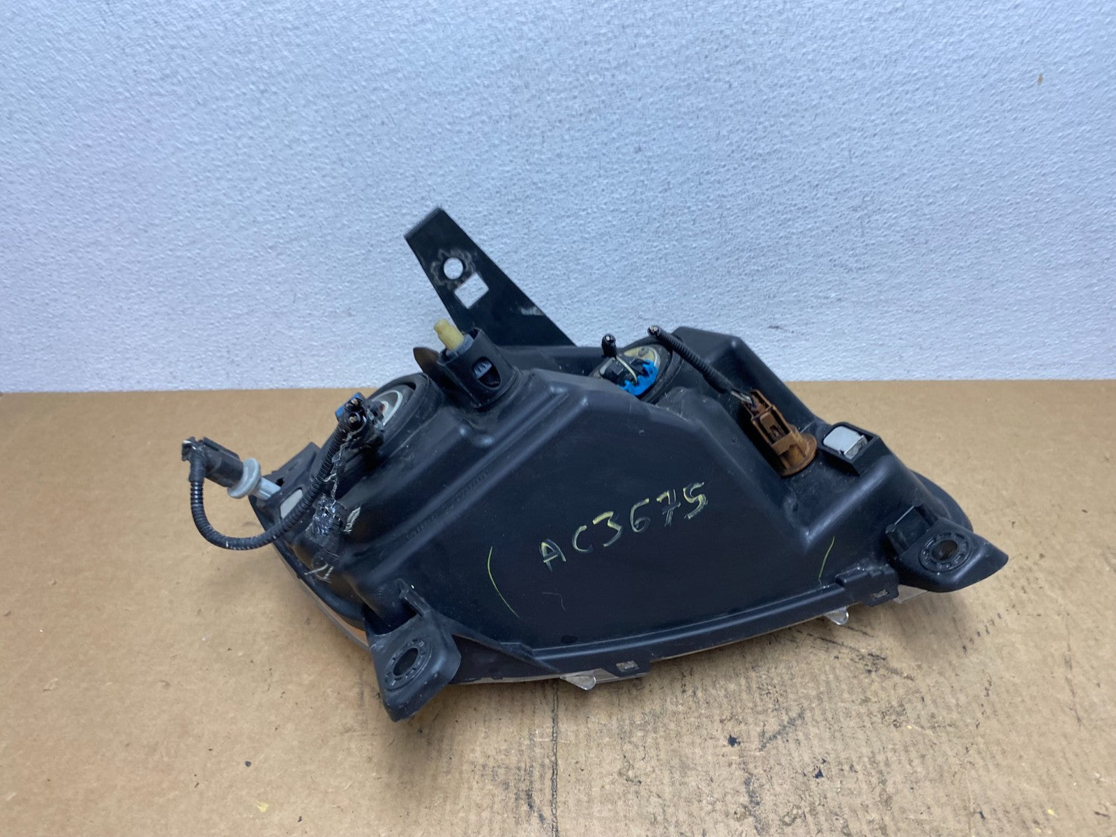 2011 to 2013 Jeep Grand Cherokee Halogen Left Driver Lh Headlight Oem AC3675 DW7