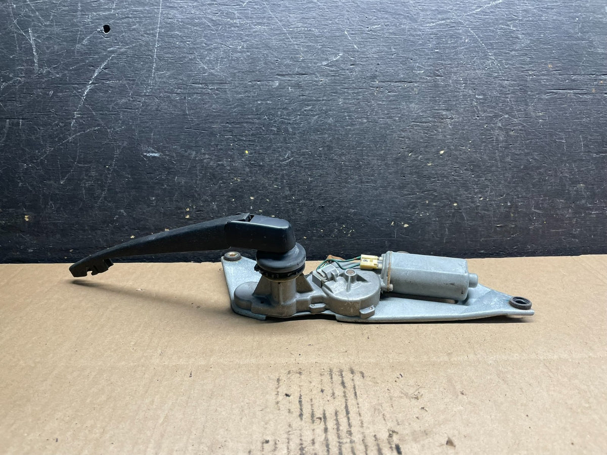 2003 to 2011 Honda Element Rear Windshield Washer Wiper Motor U9259 PS3