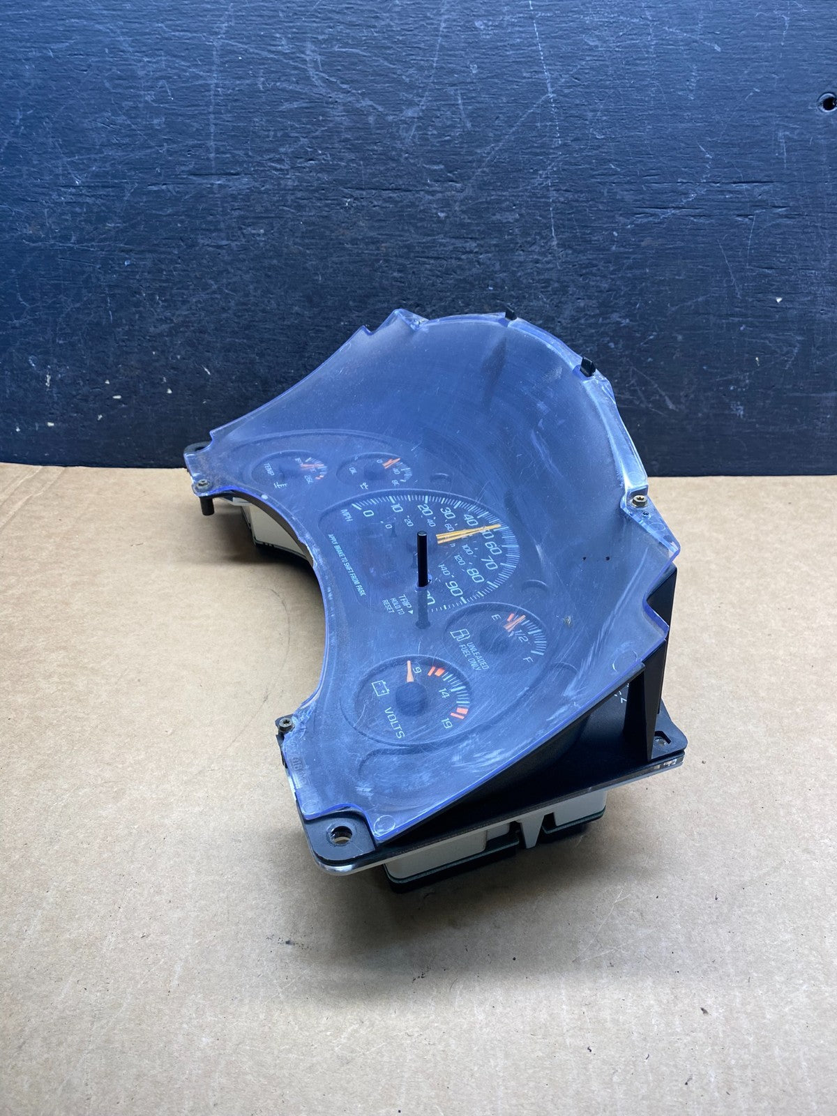 2000 to 2005 Chevrolet Astro Cluster Gauge Speedometer ECM AH7110 DG2