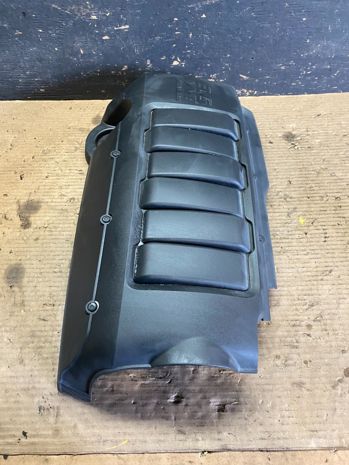 2007 to 2008 GMC Acadia 3.6L VVT Engine Cover Shield OEM S5901 DG2