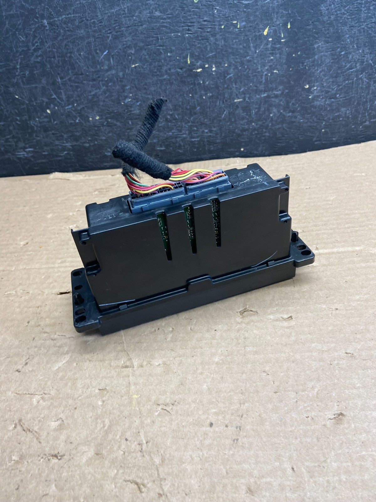 2003 to 2006 Lincoln Town Car Climate Control Panel af2596 DG4