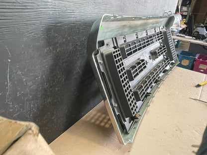 2008-2014 Ford Econoline E150 E250 Front Upper Chrome Grill Grille Oem M6345 DG10