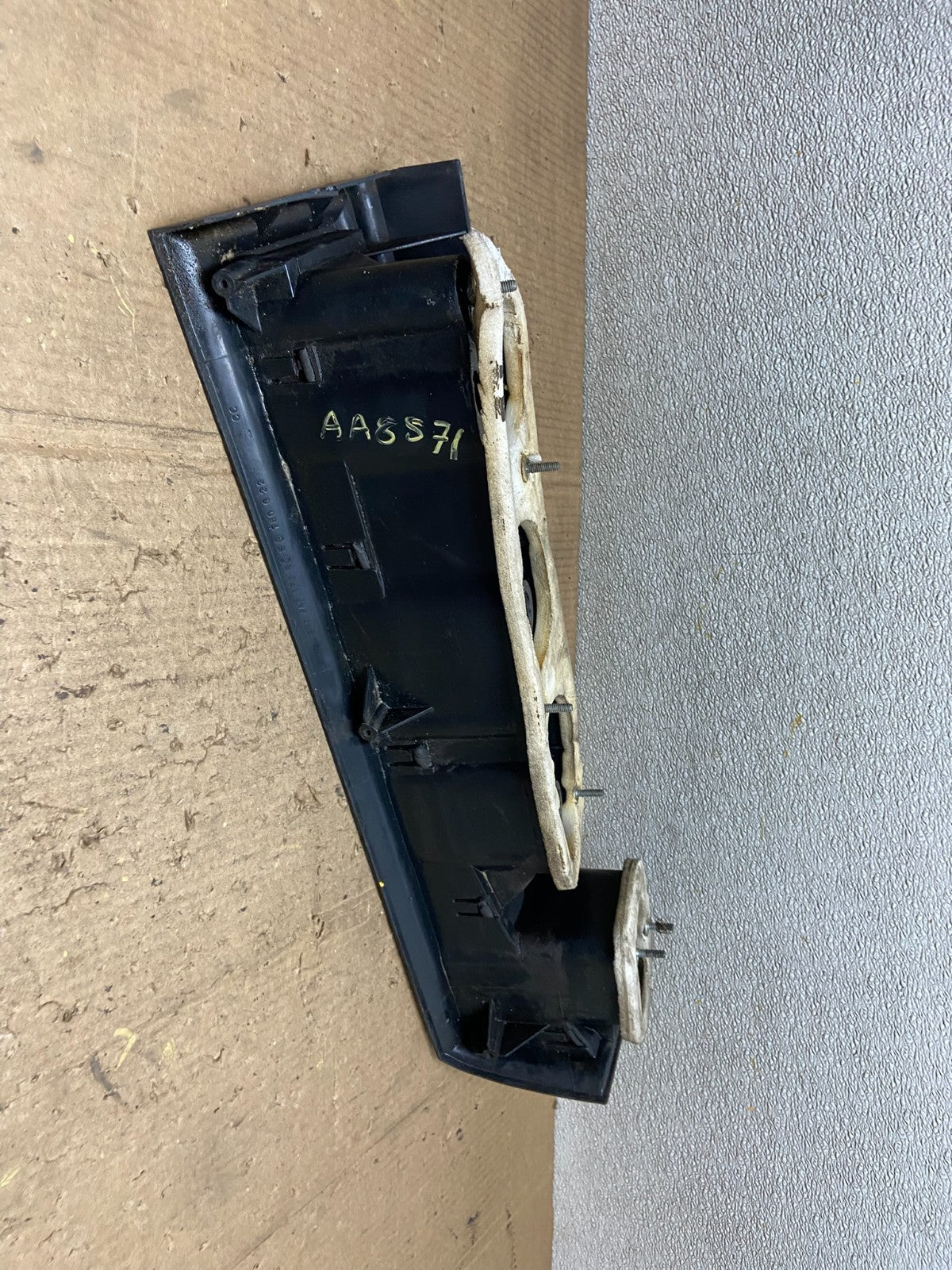 1984 Chrysler Diplomat Left Driver LH Tail Light Oem aa8571 DG6