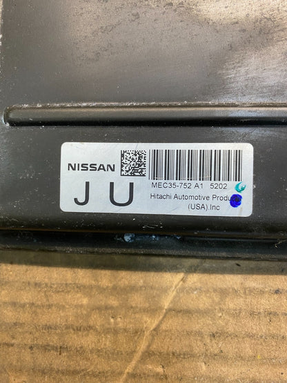 2005 Nissan Pathfinder Engine Control Module ECM MEC35-752 A1 AA5760 DG2