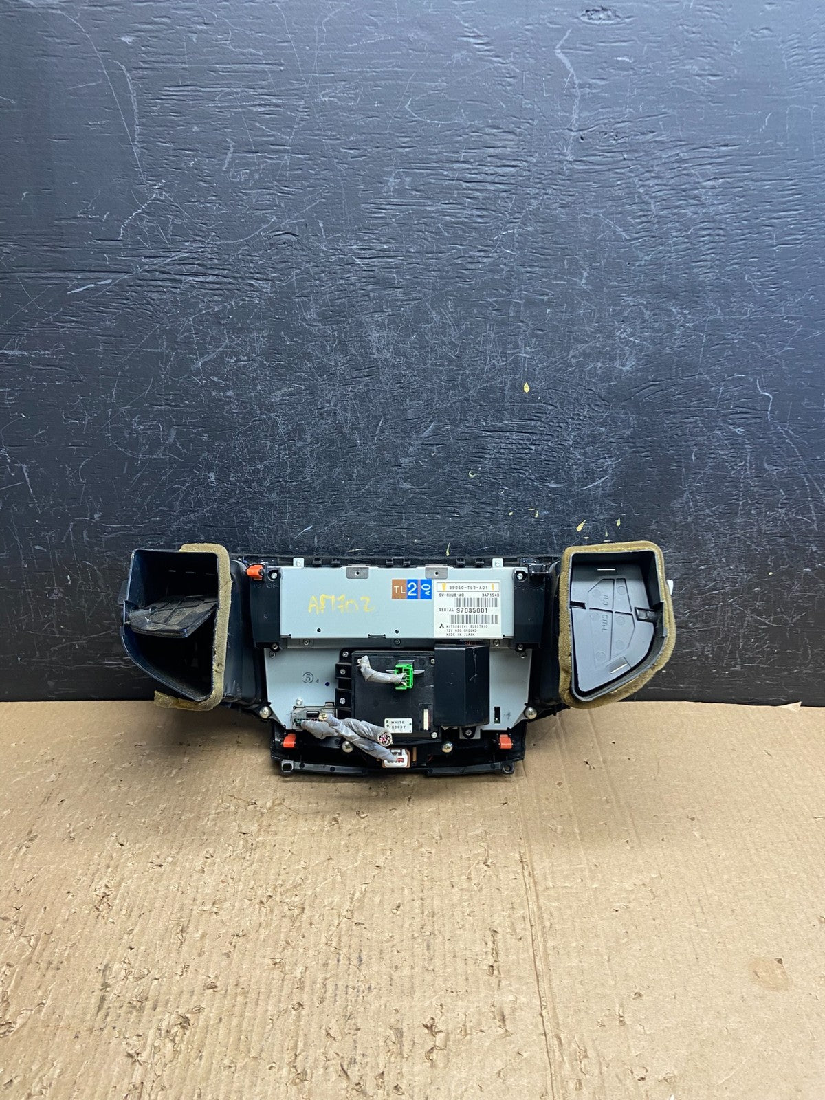 2009 to 2010 Acura TSX AM/FM CD Player Radio Audio System Air Vent af1702 DG5