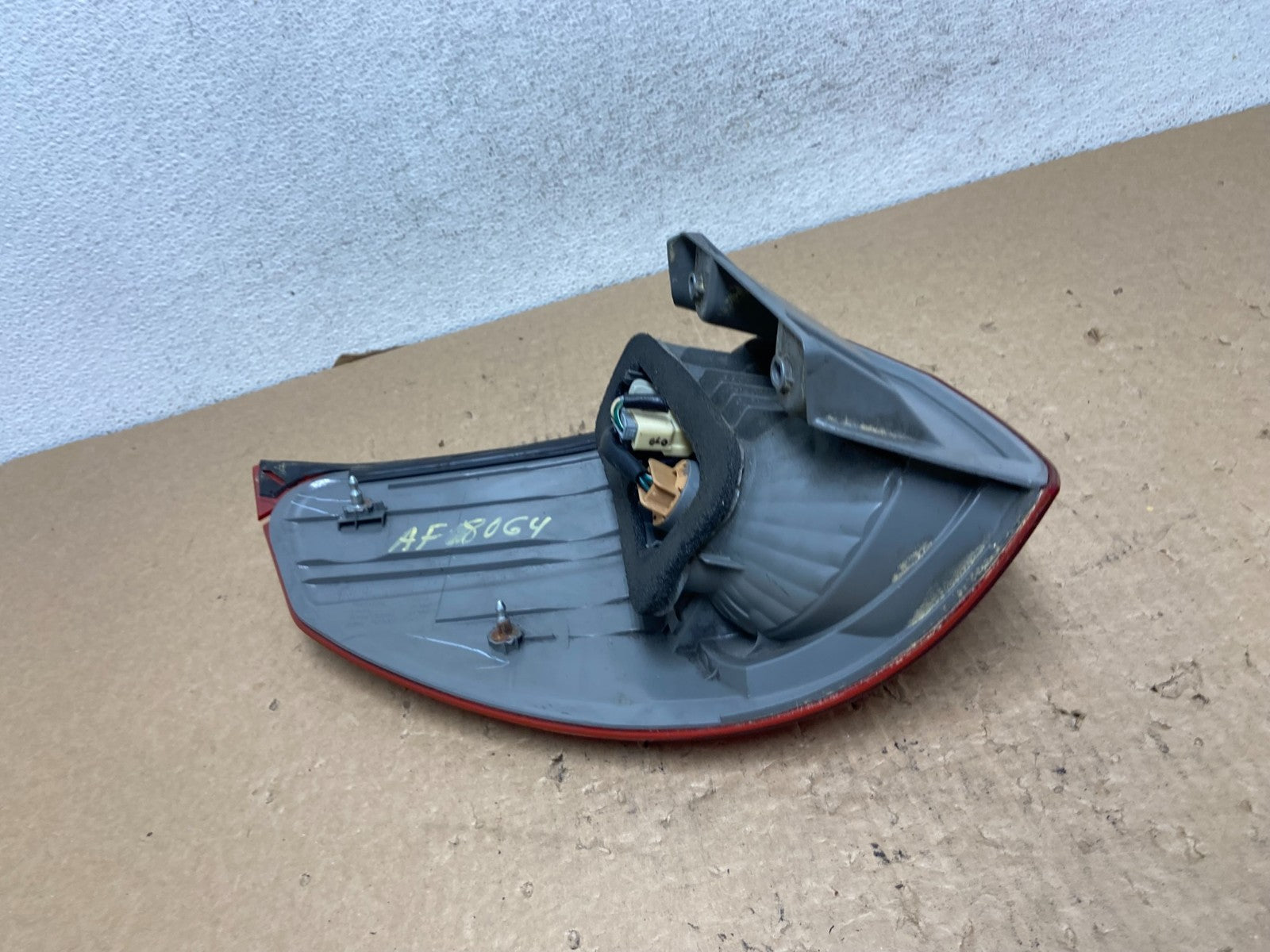 2006 - 2010 Toyota Sienna Right Passenger Side Tail Light AF8064 DW6