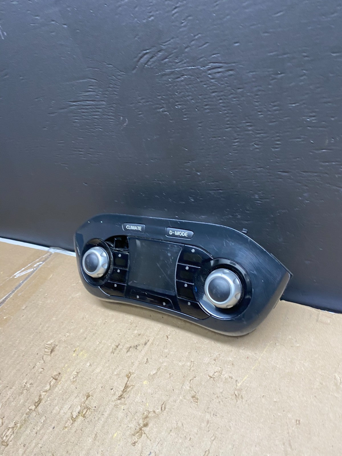 2011 to 2014 Nissan Juke  A/C Temperature Climate Control Panel OEM AB5622 DG1