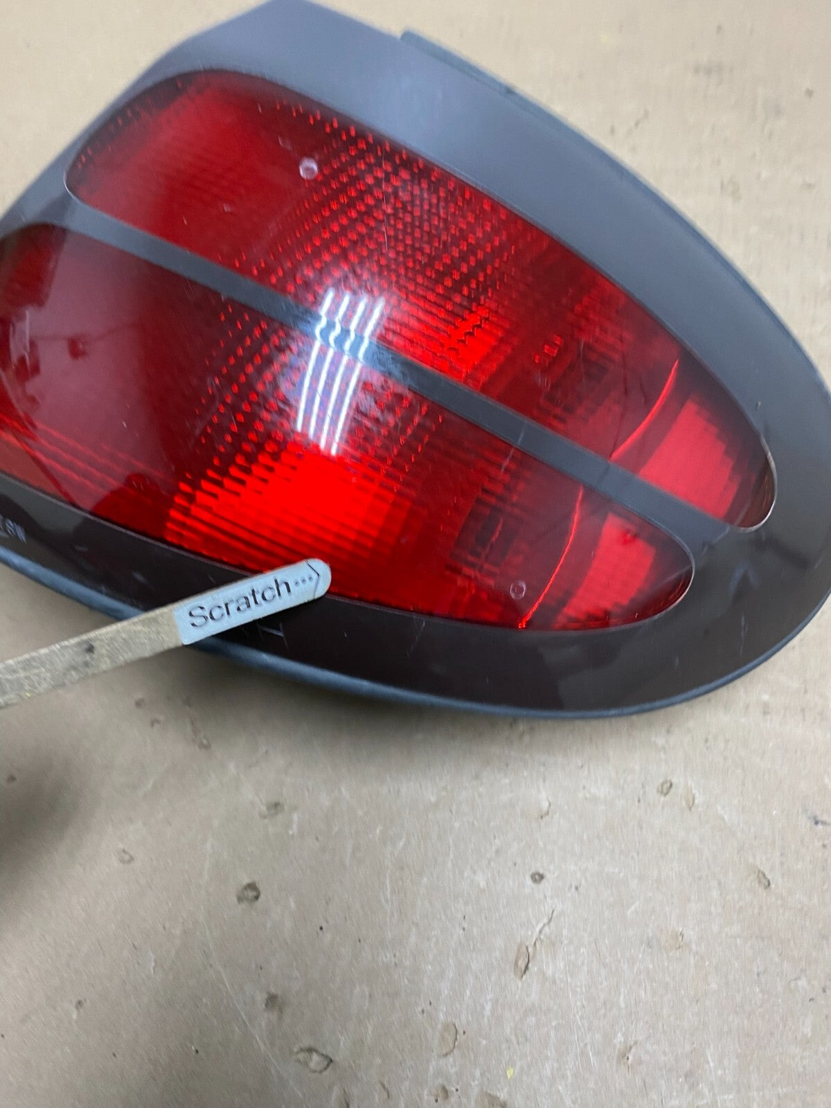 1998 to 1999 Ford Taurus Wagon Right Passenger RH Side Tail Light M2027 DG4