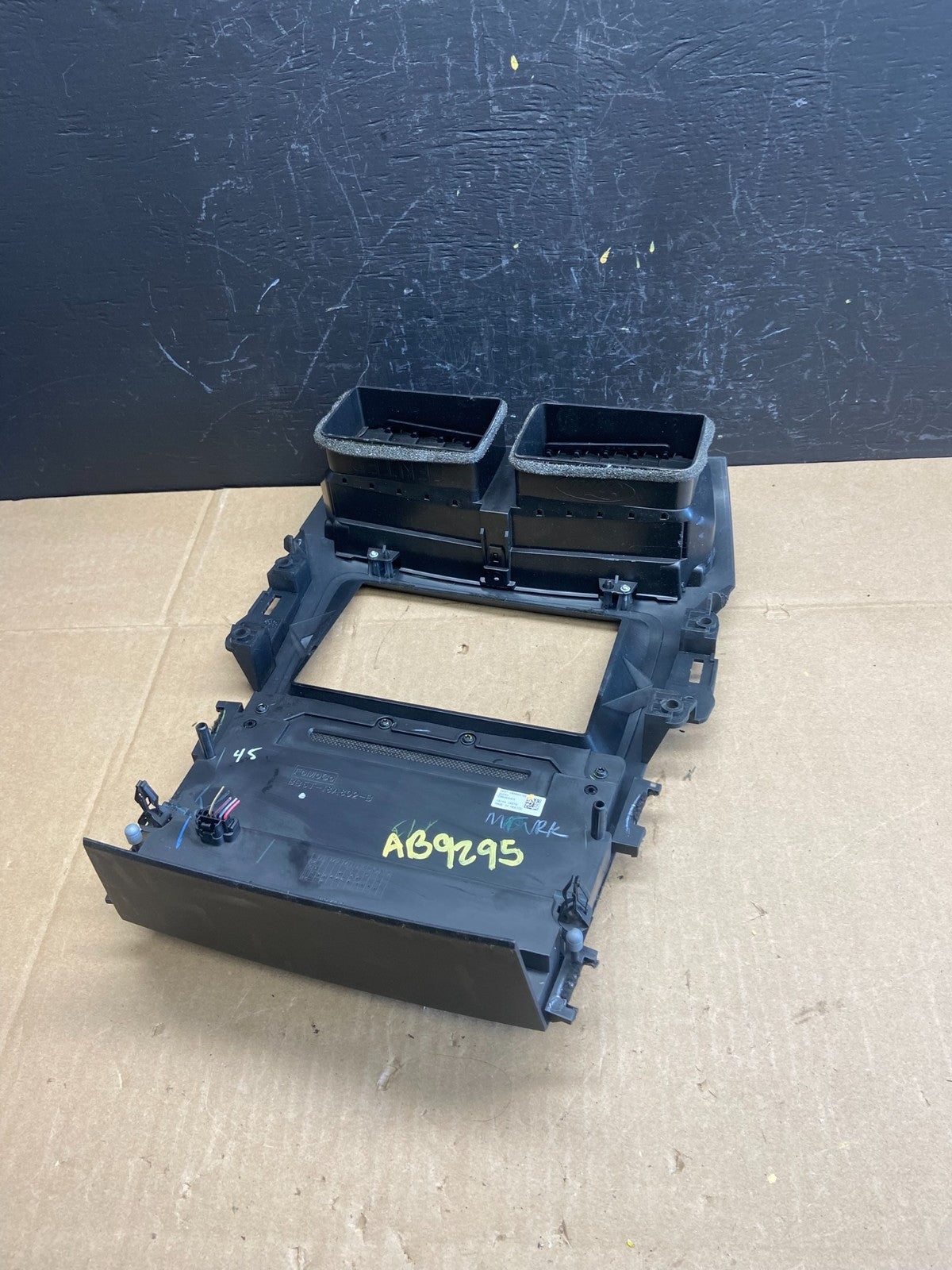 2013-2015 Ford Explorer Radio Heater Climate A/C Control Bezel  Trim AB9295 DG4