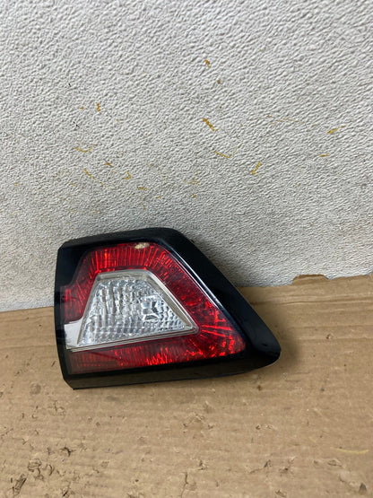 2013 2017 Chevrolet Traverse Right Passenger RH Inner Tail Light AH9151 LK1