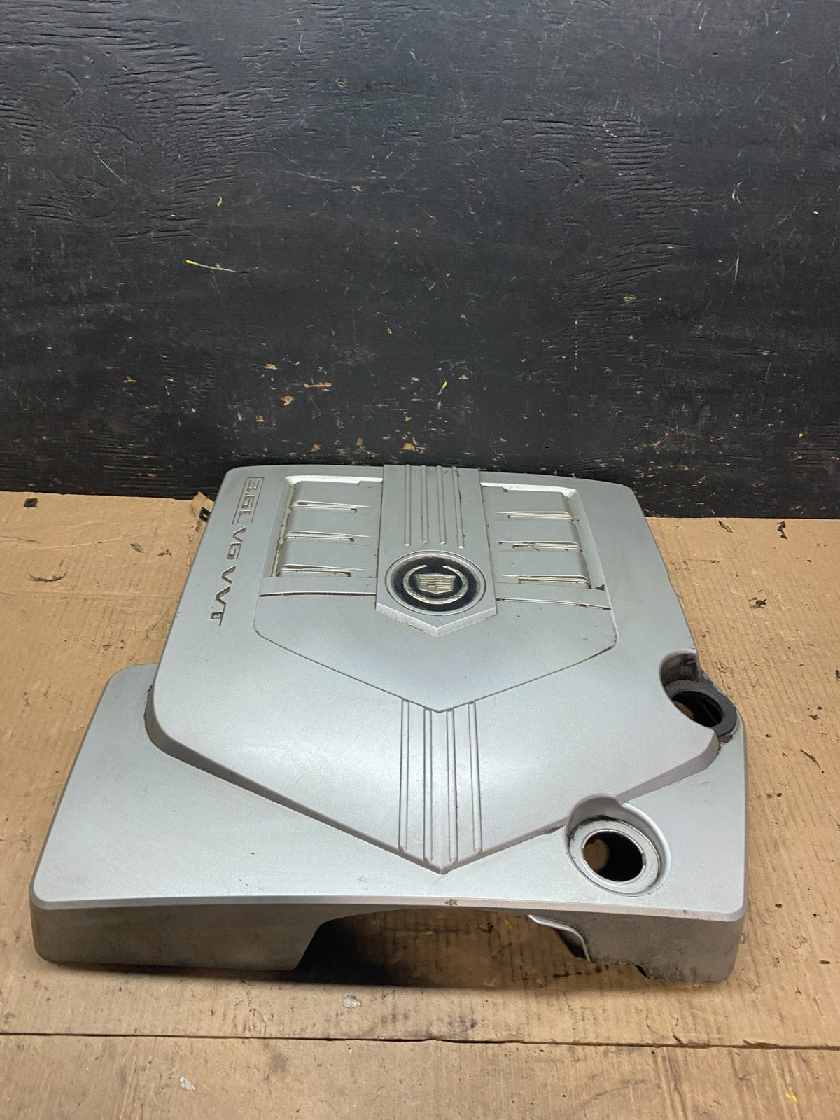 2004 to 2007 Cadillac CTS 3.6L Plastic Engine Cover Shield U6123 DG0