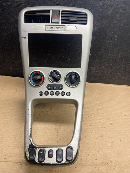 2005 to 2006 Chevrolet Equinox Radio Face Climate Control Panel Bezel AH5340 DG0