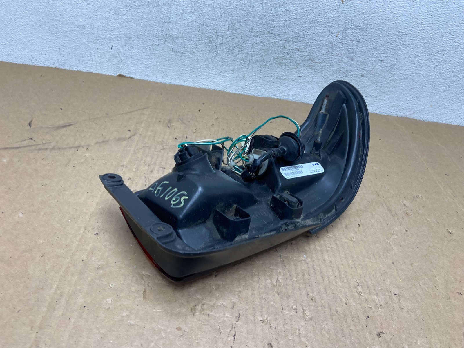 1993 to 1997 Geo Prizm Passenger Right Side Tail Light AG10654