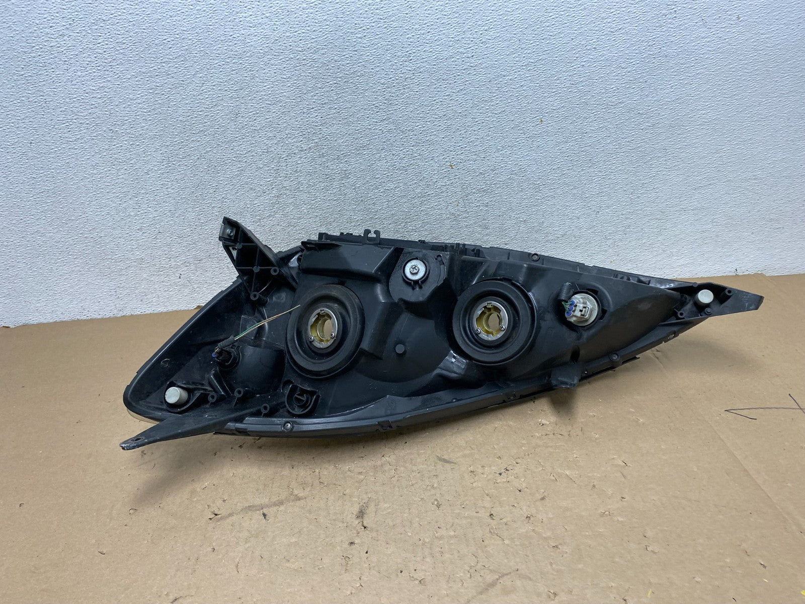2006 to 2010 Toyota Sienna Right Passenger Rh Side Headlight Halogen AG4411 DW6