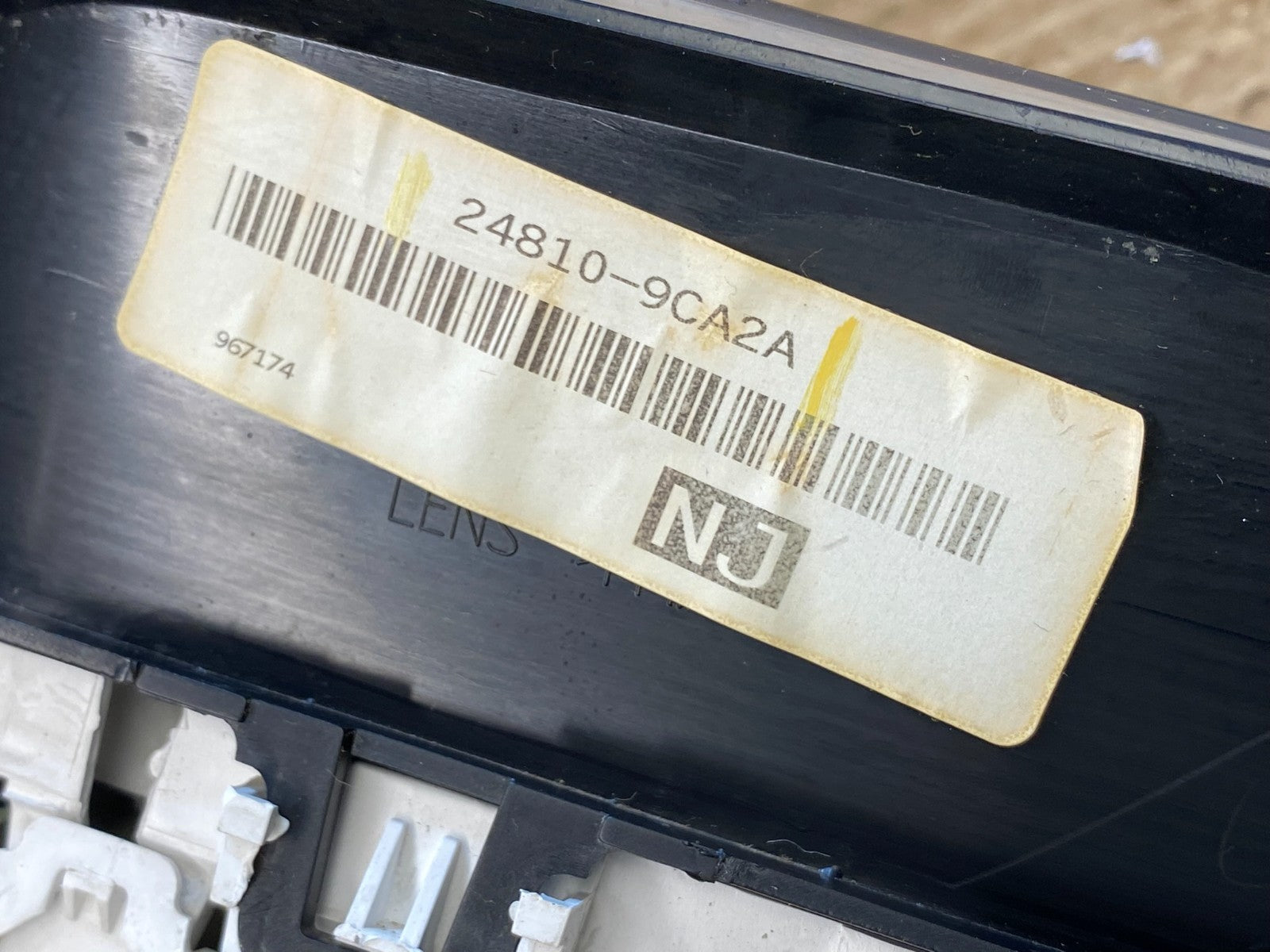 2010 to 2012 Nissan Pathfinder Speedometer Cluster Gauge OEM Z9810 DG6