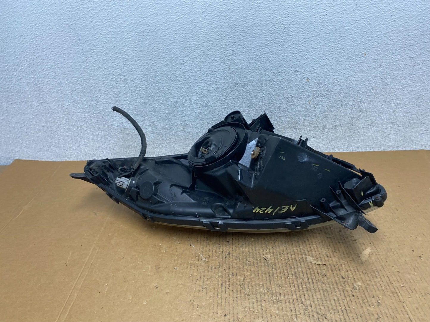 2006 - 2009 Toyota Prius Right Passenger Rh Side Headlight Halogen AE1424 DW6
