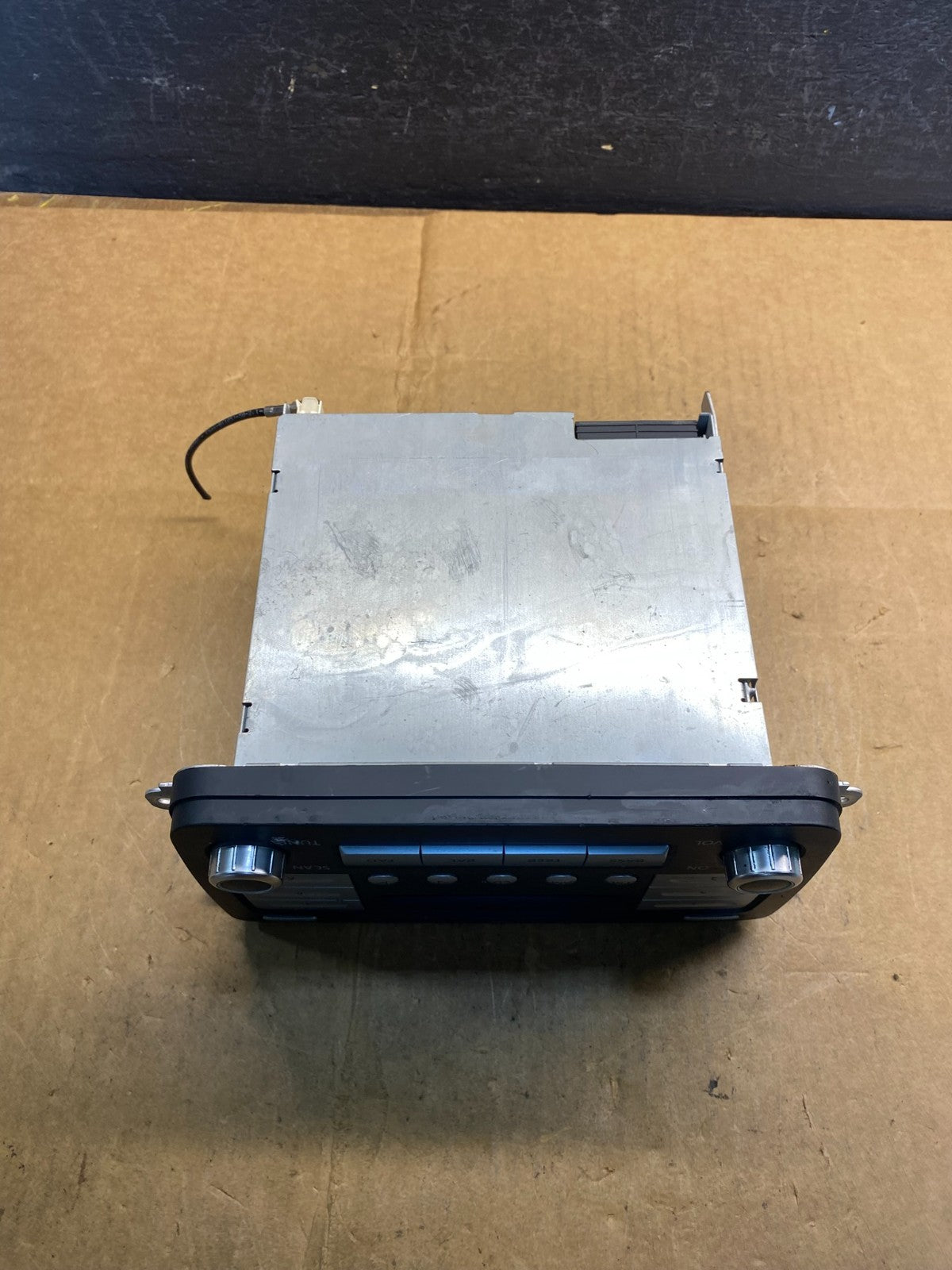2006 to 2011 Volkswagen Passat Jetta Radio CD Player Screen Navigation ad3627 DG4