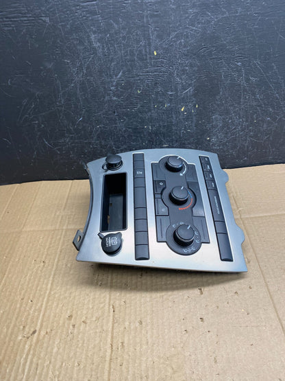 2005 to 2007 Jeep Commander Grand Cherokee A/C Climate Control Bezel ac9460 DG2