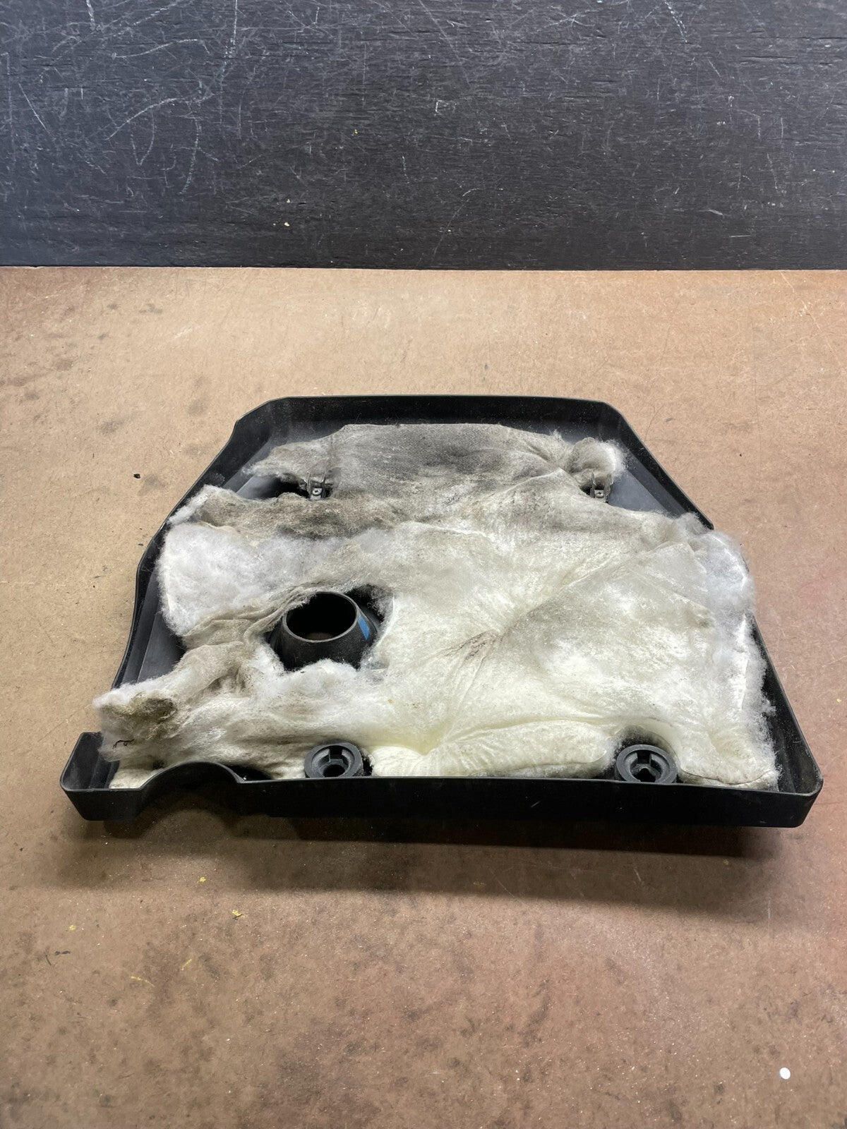 2004 to 2009 Mazda 3 DOHC 16 VALVE Engine Shield Top Cover M3075 PS4