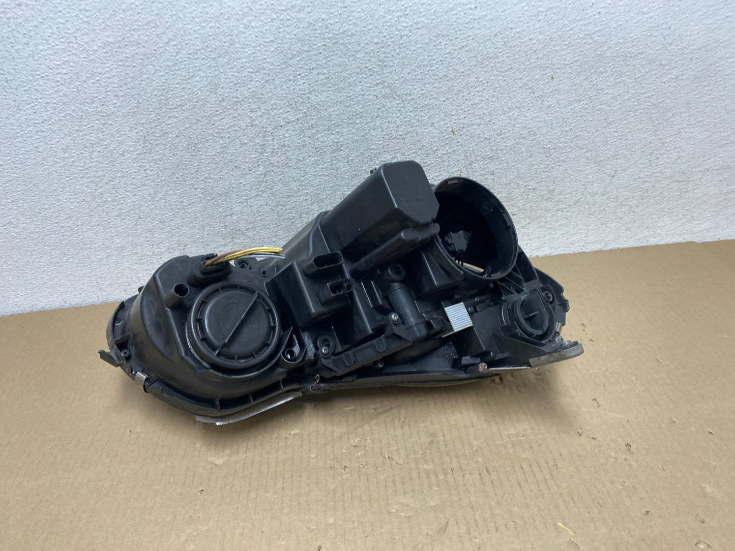 2007 2008 2009 Mercedes E Class Left Driver LH Halogen Headlight AG5875 DW7