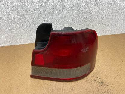 1994 1995 Hyundai Elantra Right Passenger Tail Light AC2974 DG0