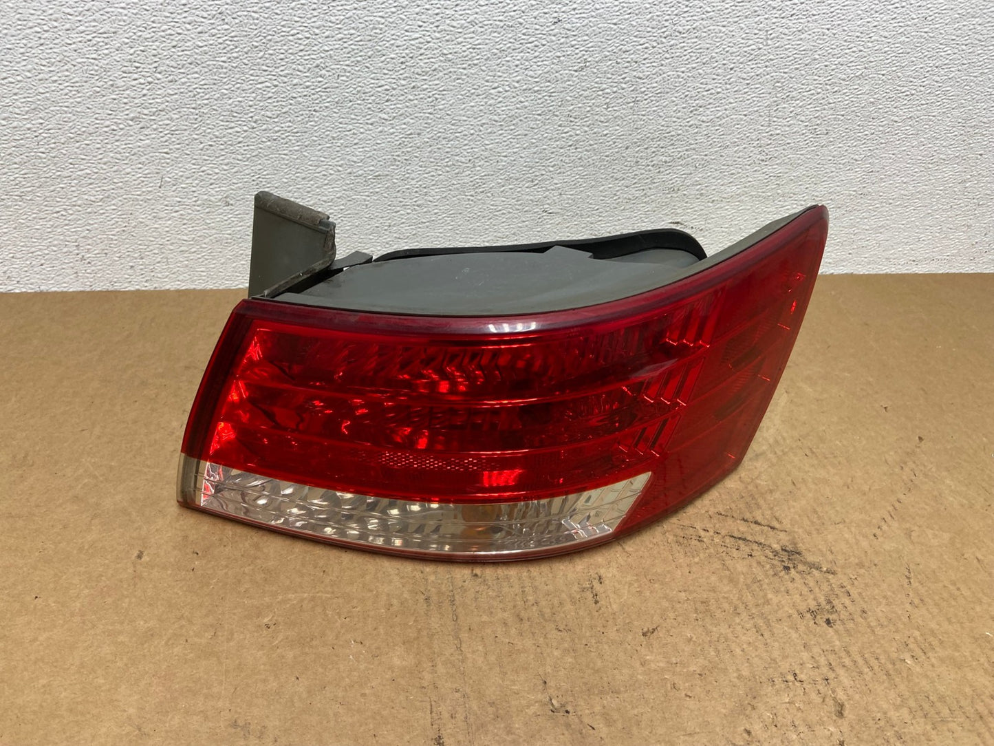 2006 2007 2008 Hyundai Sonata Right Passenger Rh Side Tail Light Oem AC3013 LK0