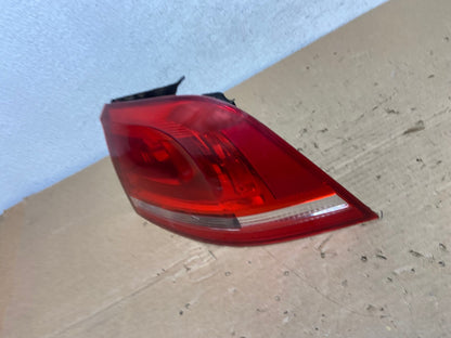 2011-2014 Volkswagen Touareg Right Passenger Side Rh Tail Light AD4124 LK1