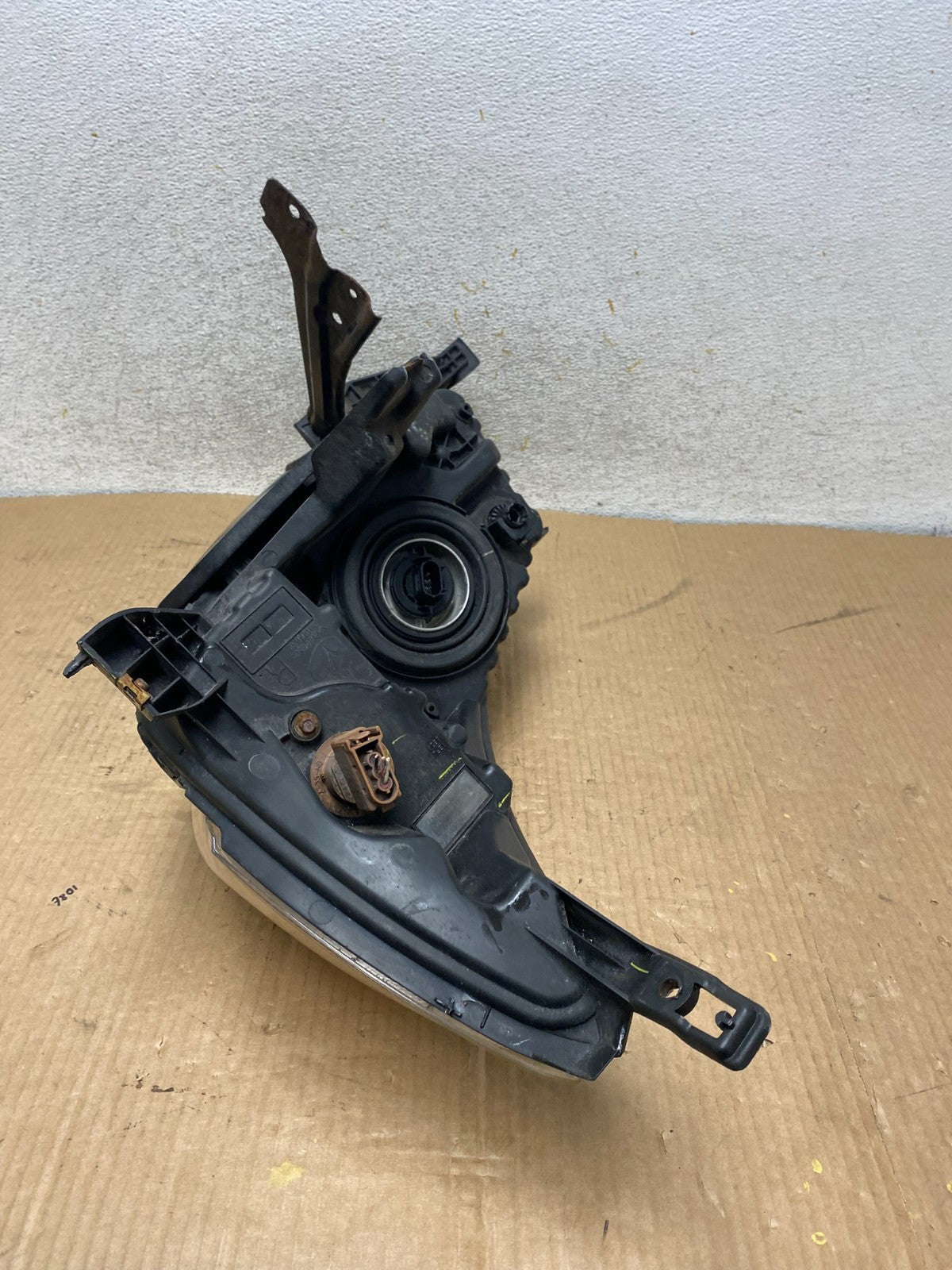 2015 2018 Chevrolet City Express Right Pasenger Side Halogen Headlight AI7892 DW10