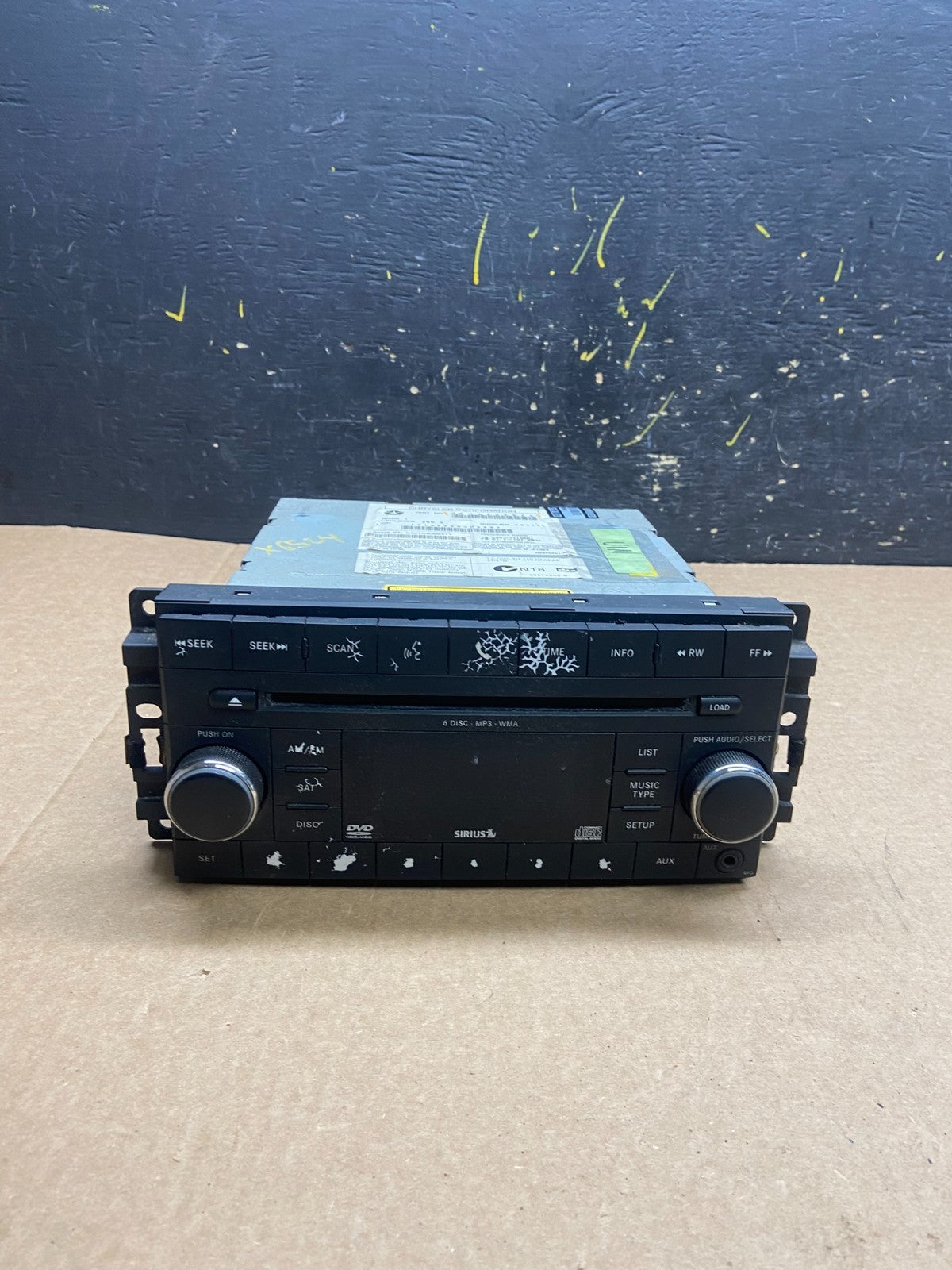 2010 Dodge Journey AM FM Radio 6 Disc CD Player Receiver AC8968 DG0
