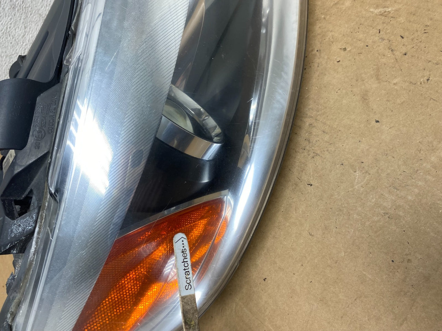 2007- 2009 Audi Q7 Right Passenger RH Side Xenon Hid Headlight AE3069 DW3