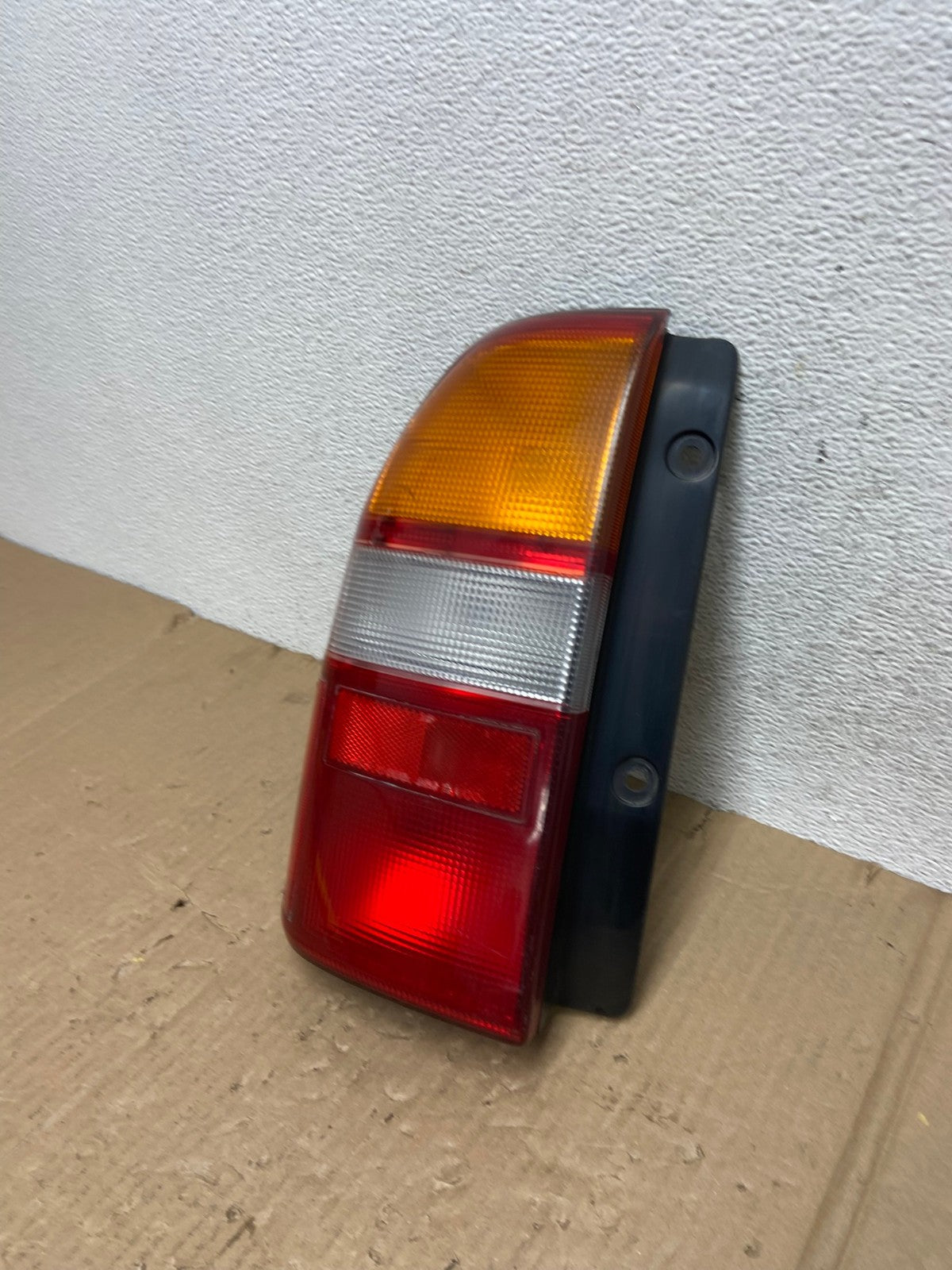 1999 to 2003 Suzuki XL-7 Vitara Left Driver LH Side Tail Light AE9061 LK1