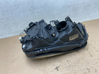 2003 to 2006 Volvo XC90 Right Passenger Rh Side Headlight Halogen W3000 DW9
