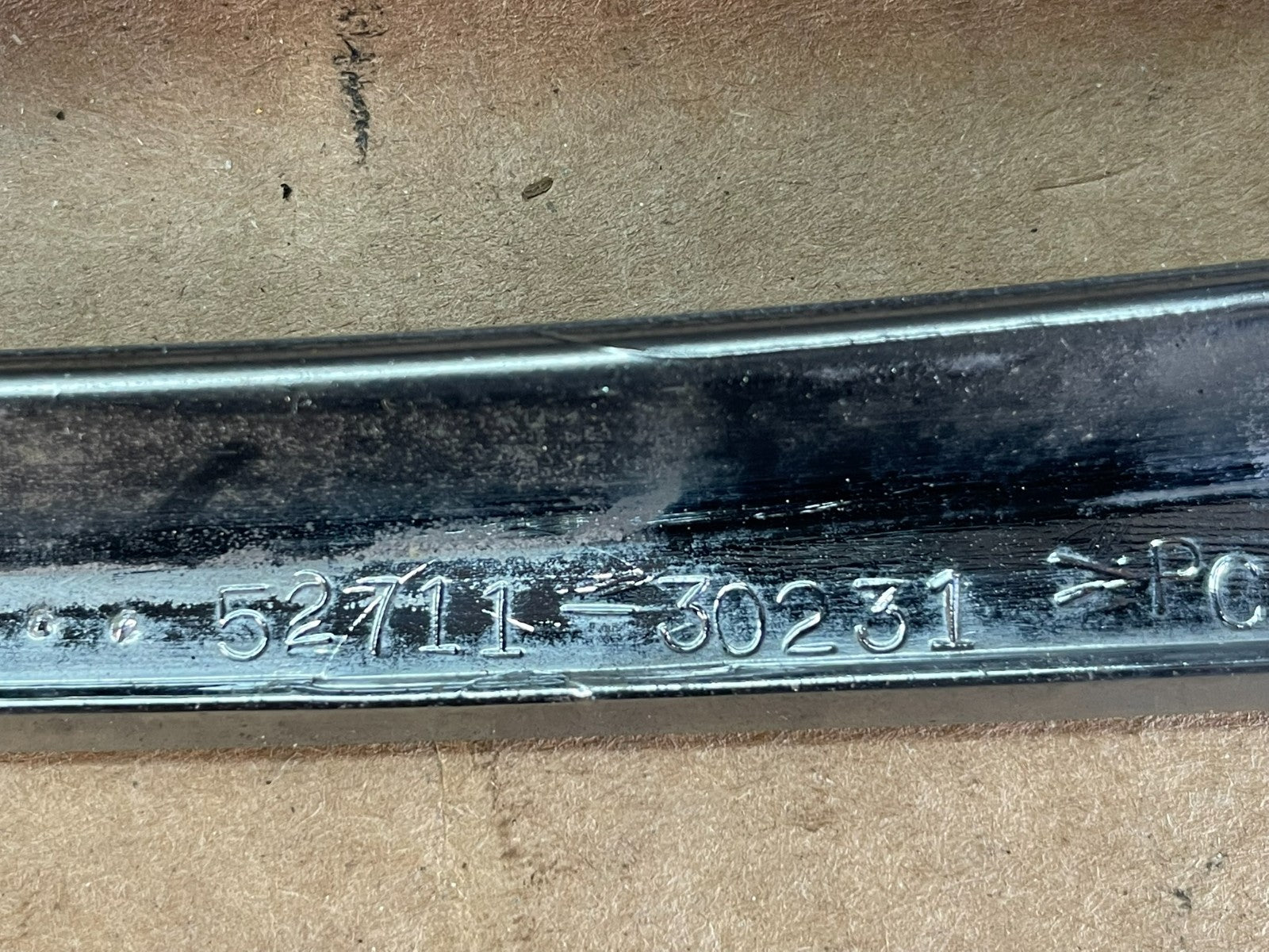 2006 - 2008 Lexus GS300 GS350 GS450 Front Upper Chrome Grill Grille OE AF5229 DW4