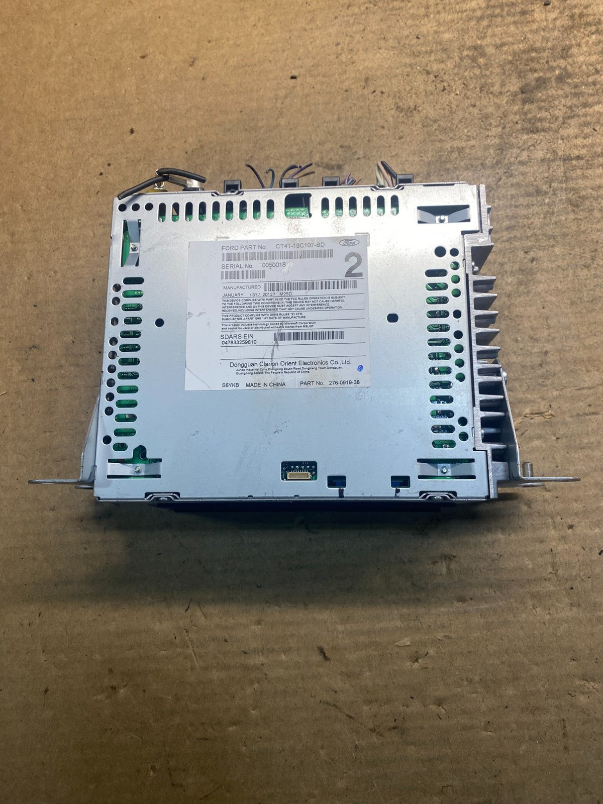 2012 to 2014 Ford Edge AM/FM Radio Reciever OEM aa1843 DG4