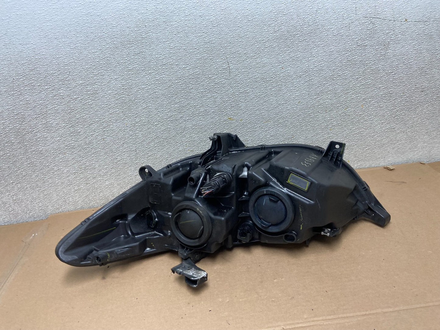2013 to 2016 Ford Fusion Right Passenger Rh Side Headlight AA9853 DW6