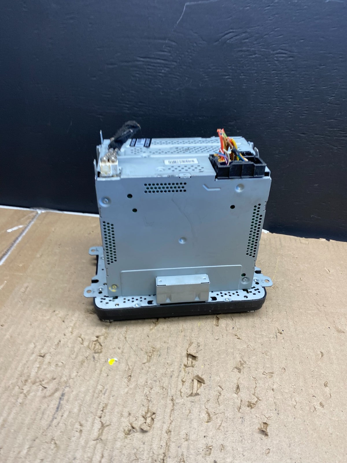 2011 to 2014 Volkswagen Passat Jetta Radio CD Player AM/FM Media AB5662 DG5