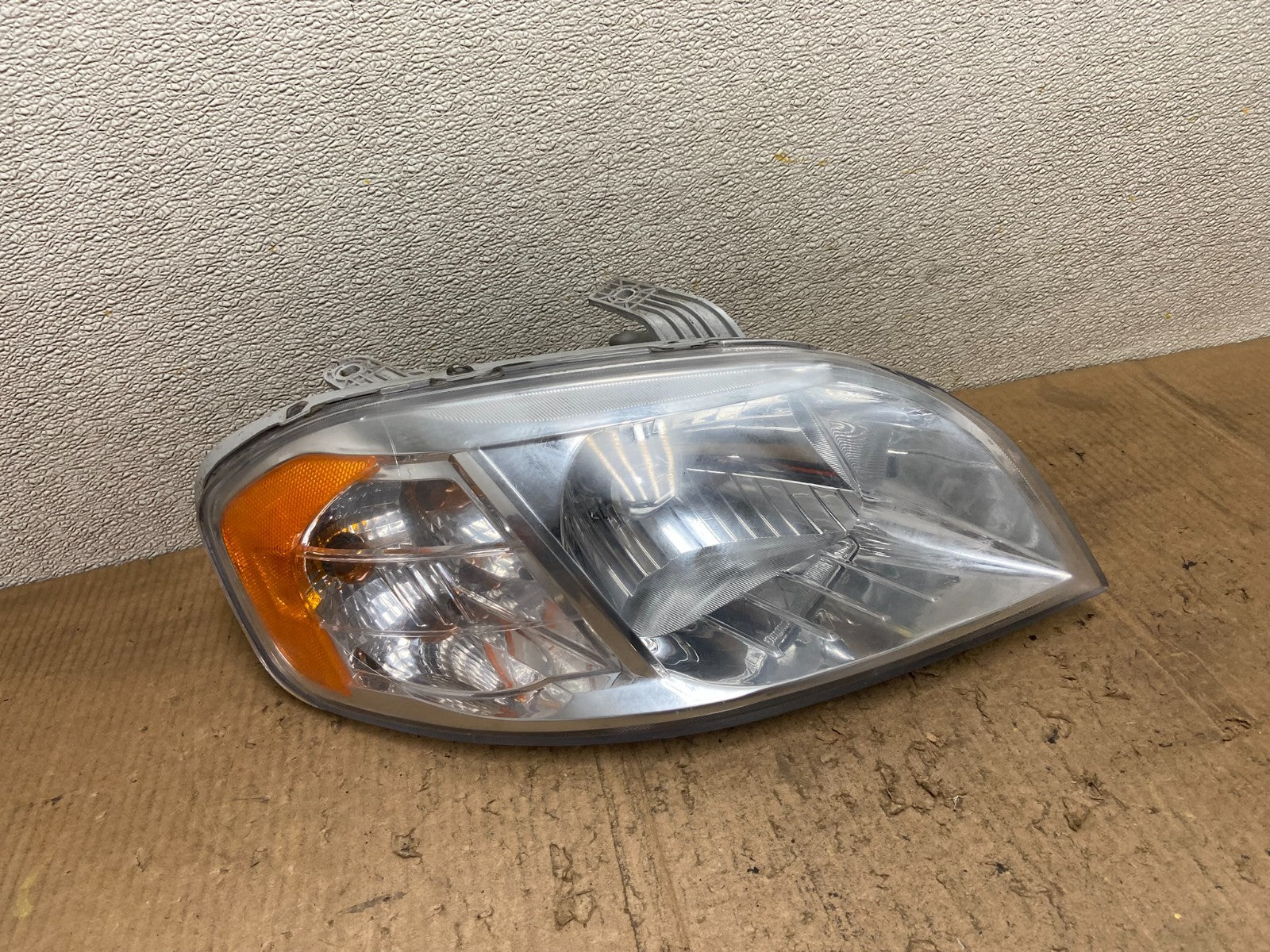 2007 - 2011 Chevrolet Aveo Ntbk Right Passenger Headlight Halogen AA8557 DG0
