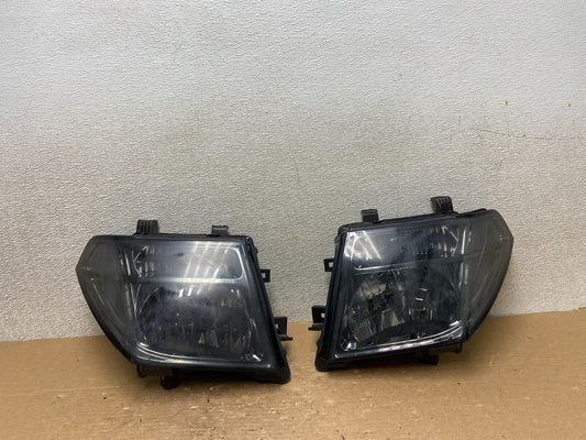 2005 2006 2007 Nissan Pathfinder Halogen Headlights Left+Right AB4809 DW0