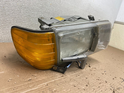1986-1993 Mercedes S Class W126 Right Passenger Halogen Headlight AB1569 DG2