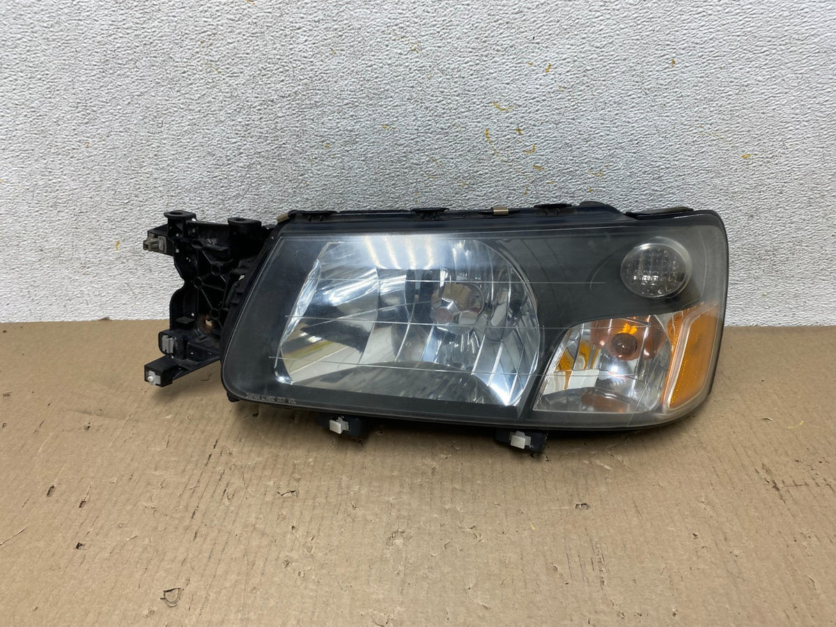2003 2004 Subaru Forester Left Driver LH Headlight Halogen AH5839 DW0