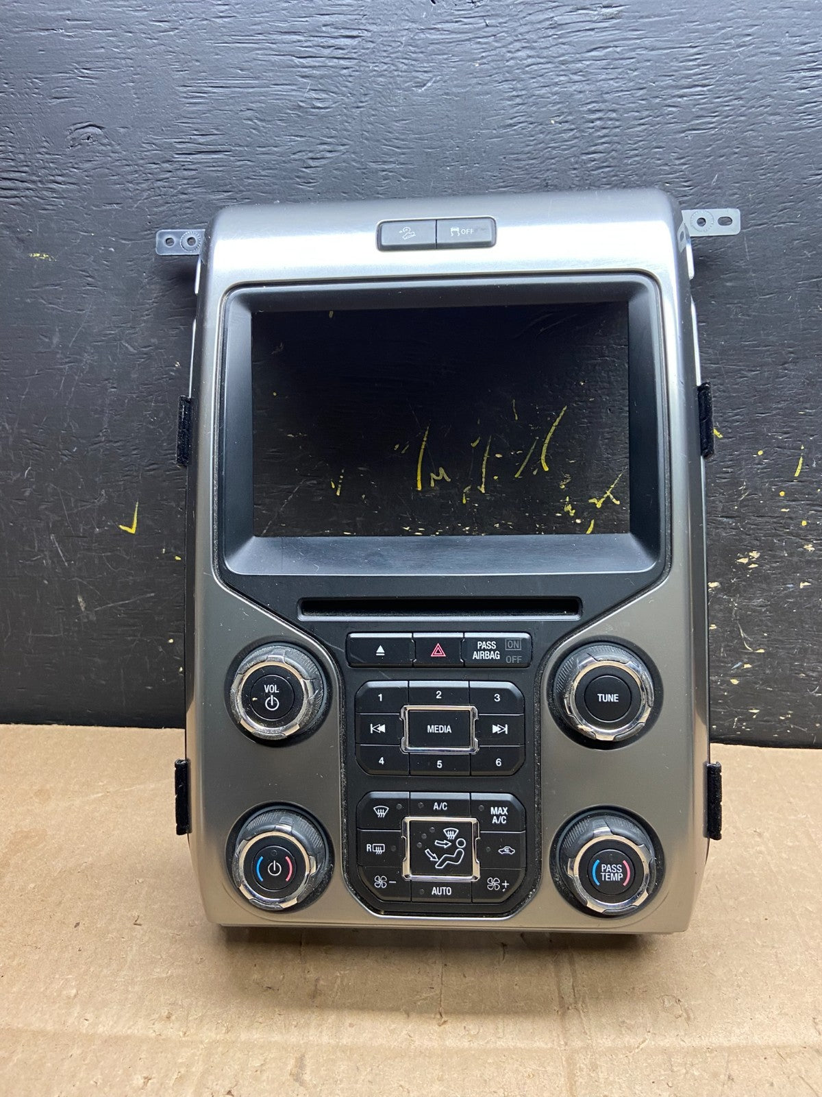 2013-2014 Ford F150 Heater Climate Control Radio Control Dash Bezel OE AB1741 DG0