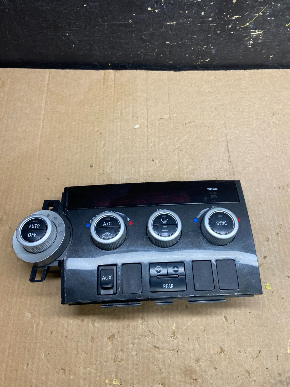 2008 to 2010 Toyota Sequoia AC Temp Heater Climate Control Bezel Z4175 DG0