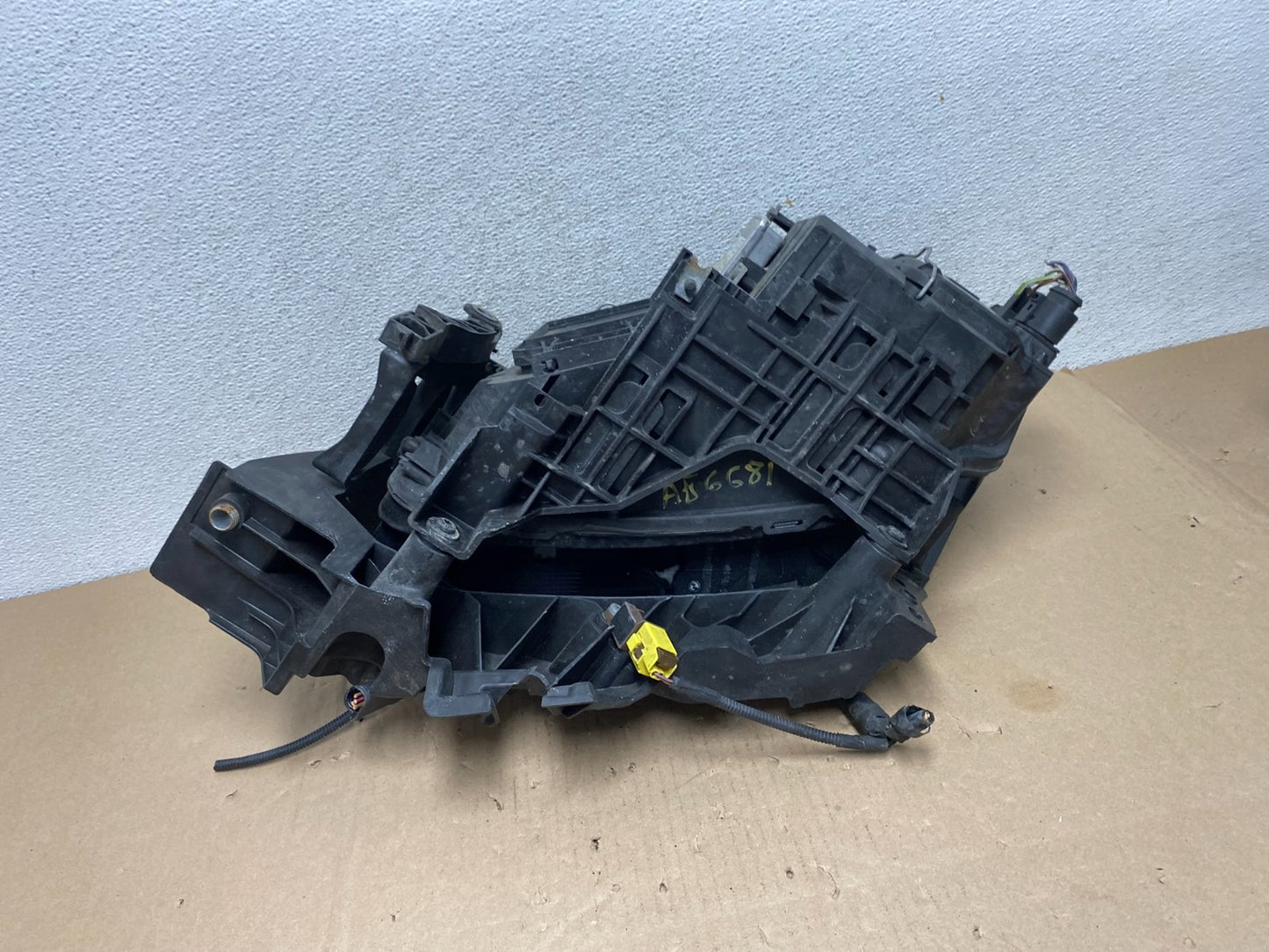 2009 to 2012 Audi Q5 Right Passenger RH Side Xenon HID Headlight AG6681 DW7