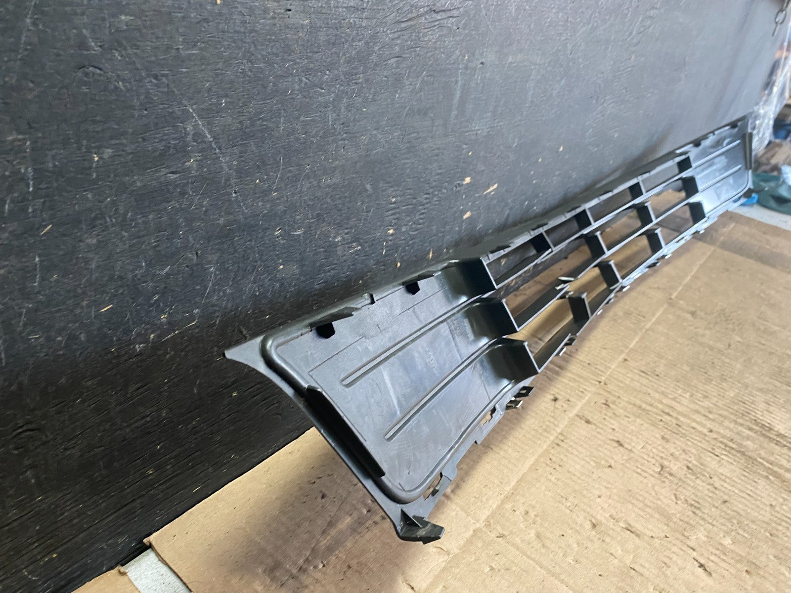 2010 2011 2012 Lincoln MKT Lower Bumper Grill Grille Q0677 DG14