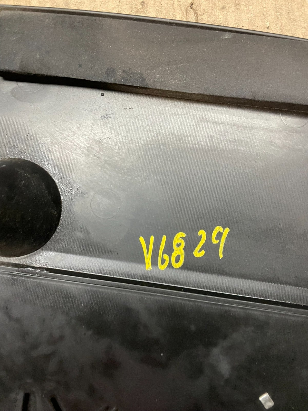 2013 to 2016 Nissan Pathfinder Engine Cover Motor Shield V6829 DG9