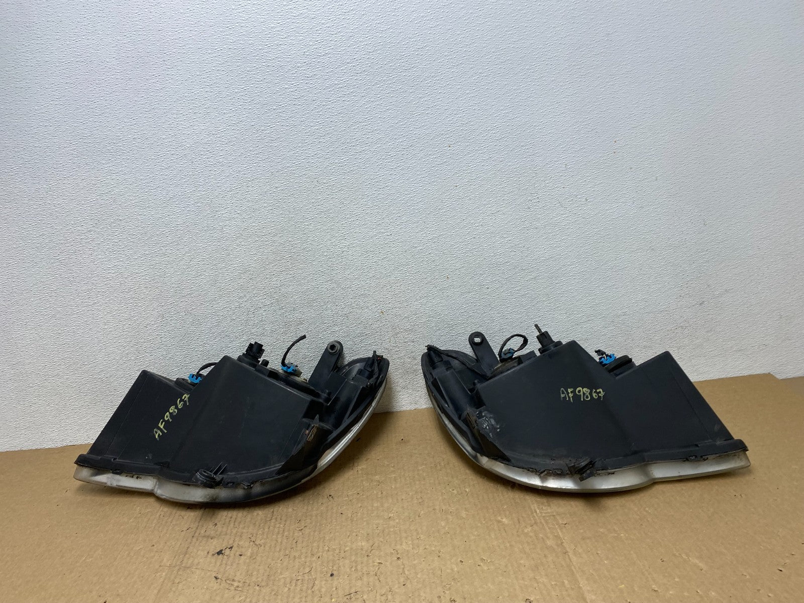 2007 to 2010 Chrysler Sebring Left+Right Side Headlights AF9867 DW7