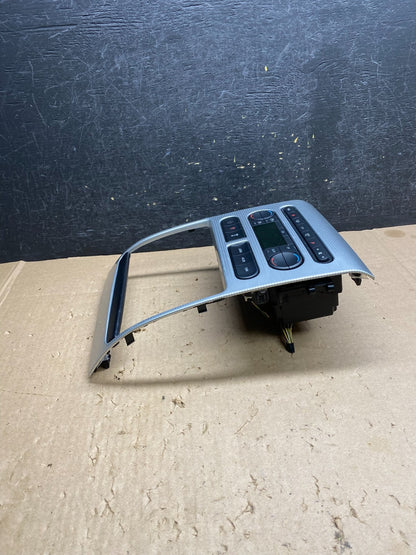 2007 - 2010 Ford Edge Heater Climate Control Radio Control Dash Bezel aj1377 DG1