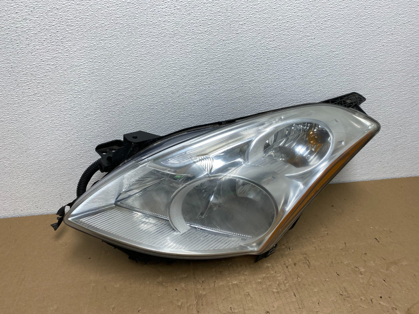 Sedan 2010 2011 2012 Nissan Altima Left Driver Side Headlight OEM AB6892 DW0