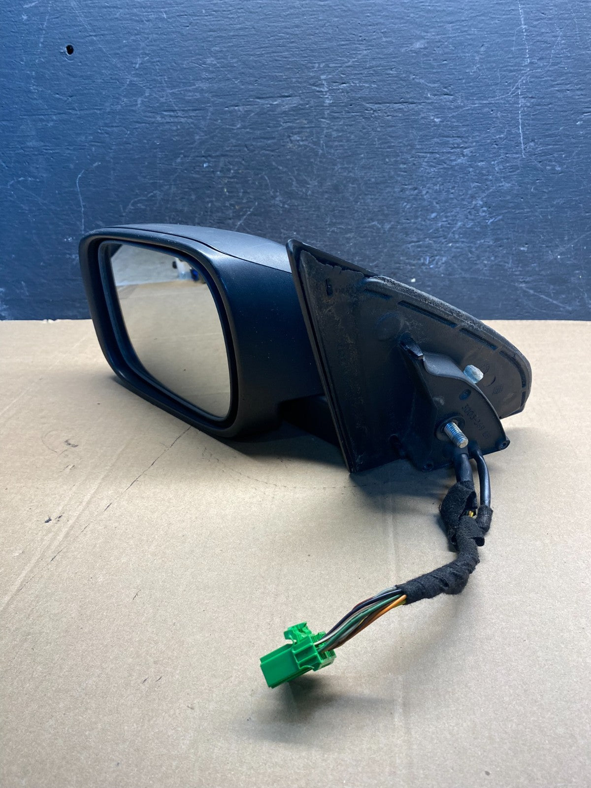 2003 to 2006 Volvo XC90 Left Driver Lh Side View Door Mirror AE7682 DW11