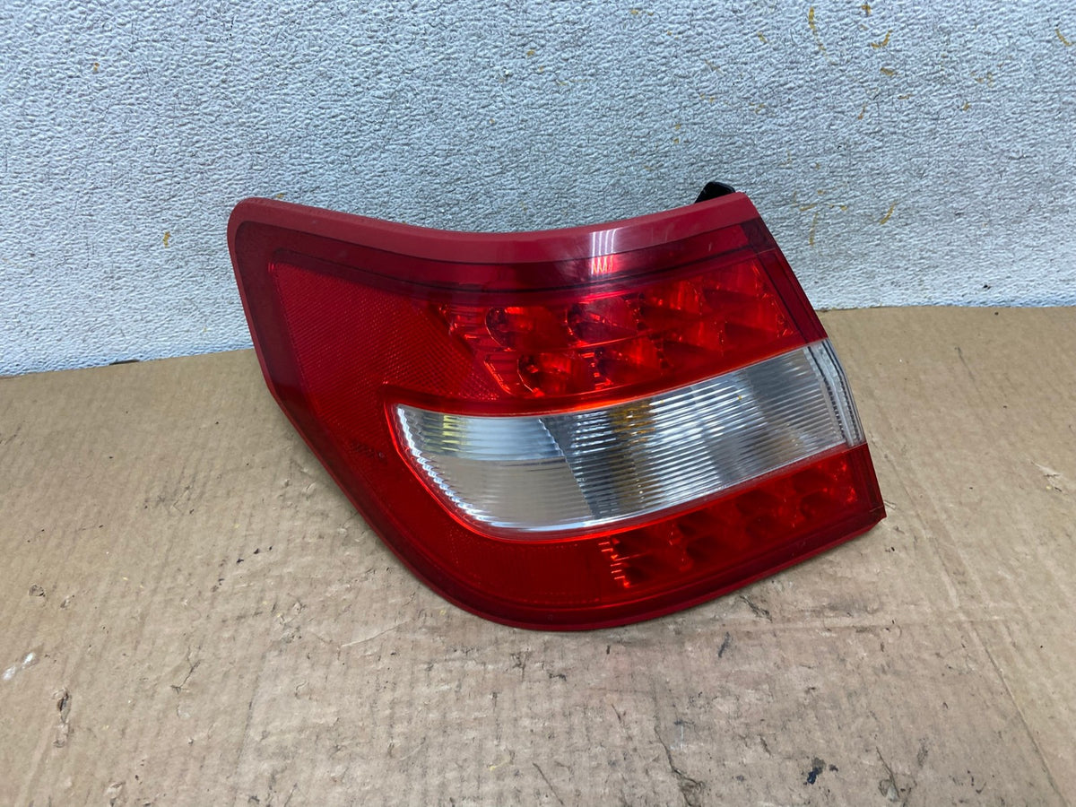 2007 to 2009 Lincoln MKZ Zephyr Left Driver Lh Side Tail Light AI8242 LK0